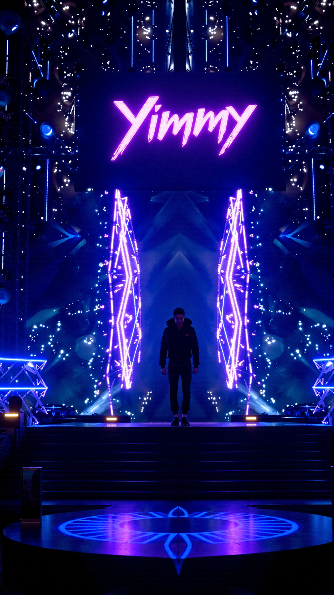 Yimmy in Cyberpunk Concert